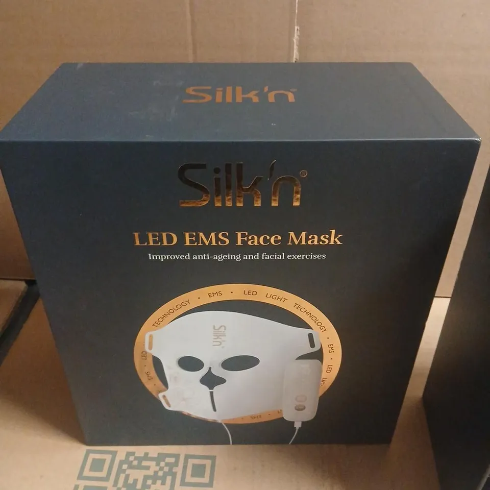 BOXED SILK'N LED EMS FACE MASK
