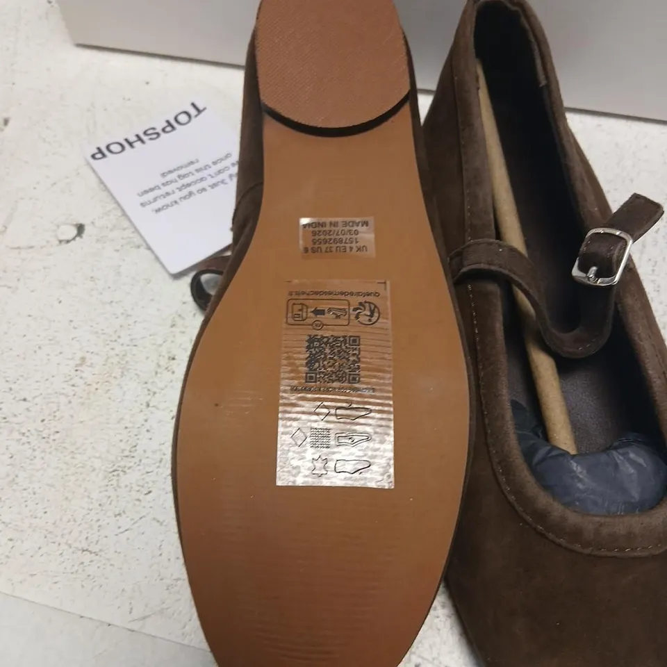 TOPSHOP BROWN SUEDE BALLET FLATS WITH BUCKLE – UK 4