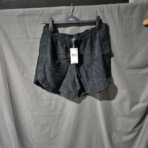 MANGO WOMEN’S SHORTS – BLACK – UK SIZE L