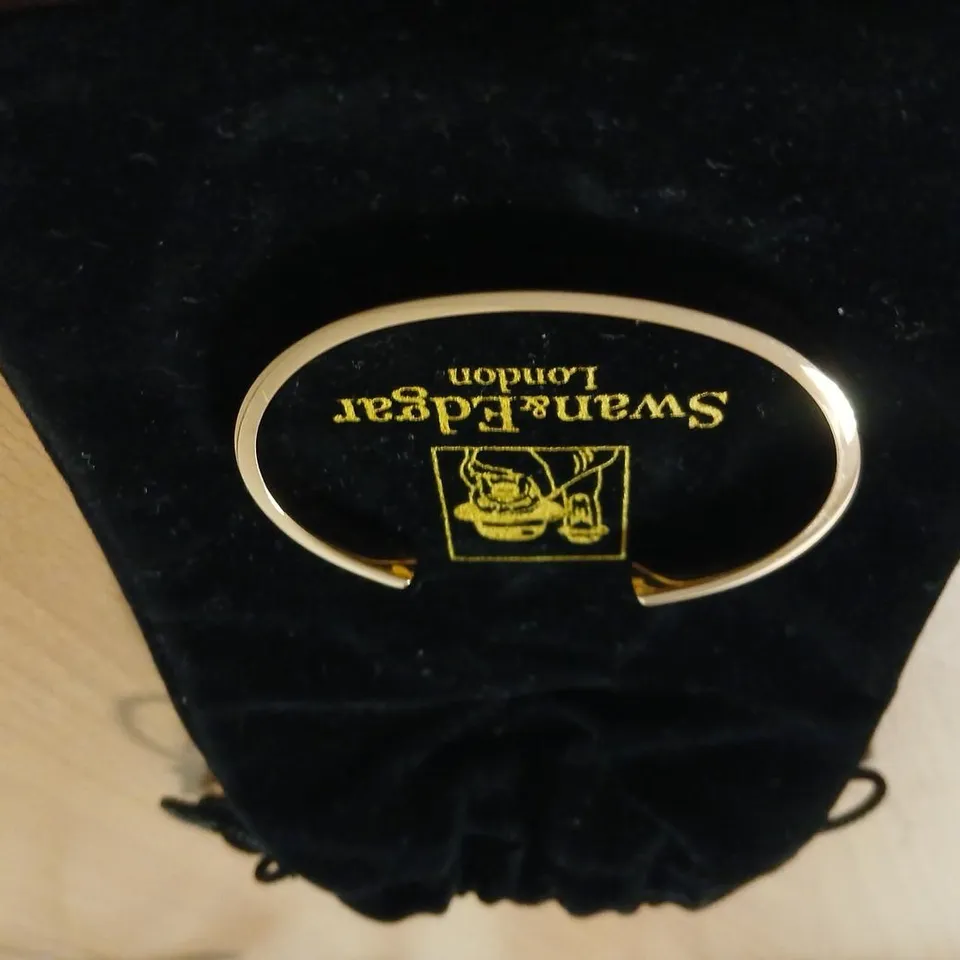 SWAN & EDGAR BANGLE ROSE – OPEN CUFF BRACELET (SKU SEW006)