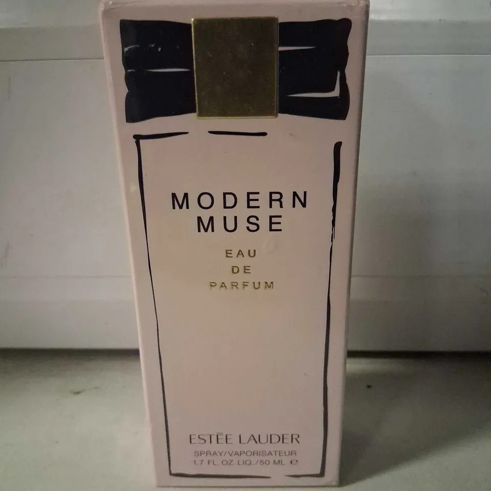 BOXED AND SEALED ESTEE LAUDER MODERN MUSE EAU DE PARFUM 50ML 
