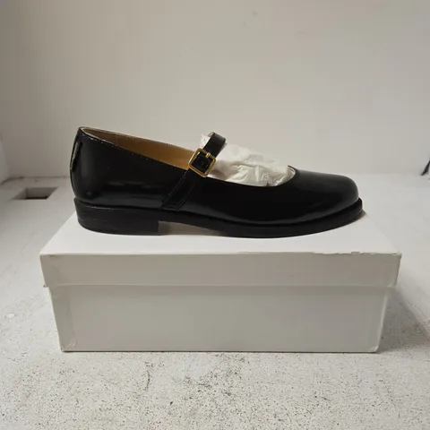 RUSSELL & BROMLEY DOTTY BLACK PATENT MARY JANE SHOES - UK 7