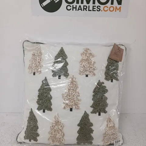 DECORATIVE CUSHION WITH KNITTED TREE PATTERN – PILLOW