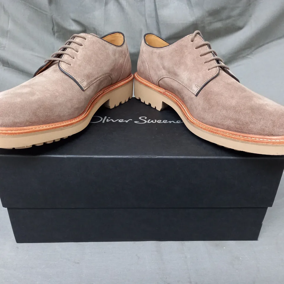 BOXED PAIR OF OLIVER SWEENEY SHOES IN TAUPE UK SIZE 9