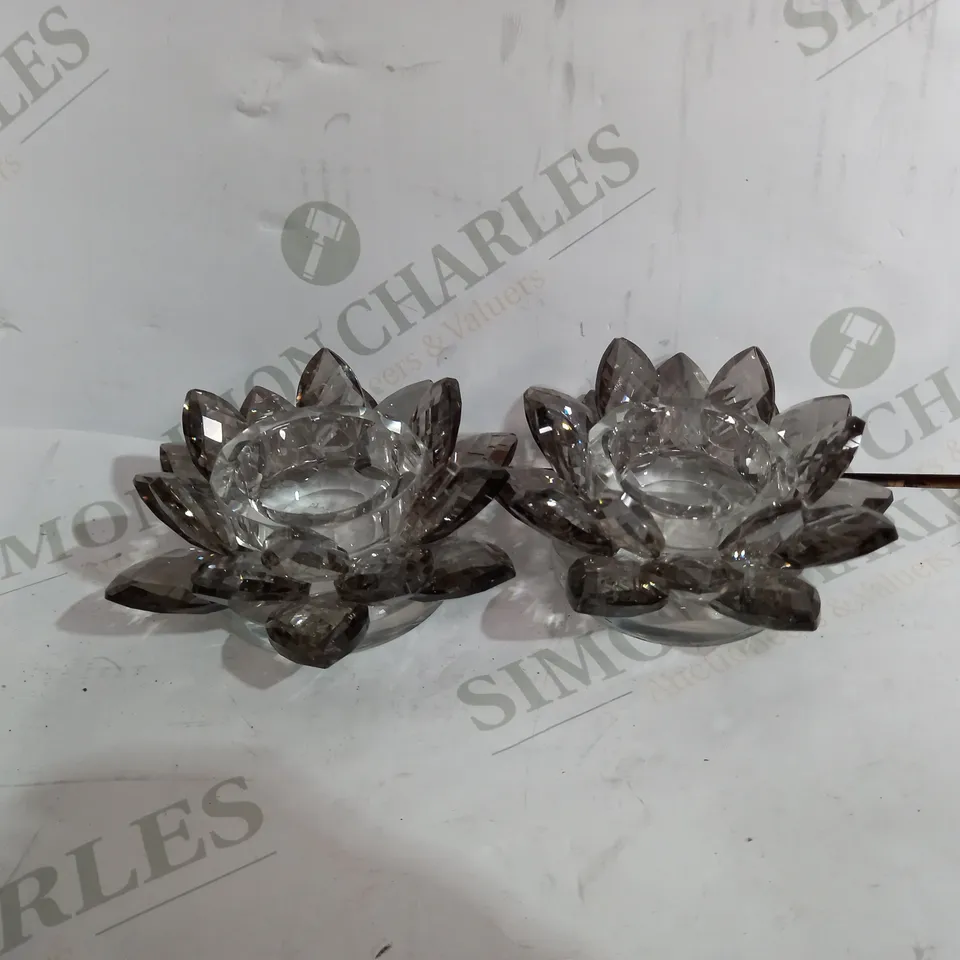 JM BY JULIEN MACDONALD PAIR OF LOTUS FLOWER TEALIGHT HOLDERS