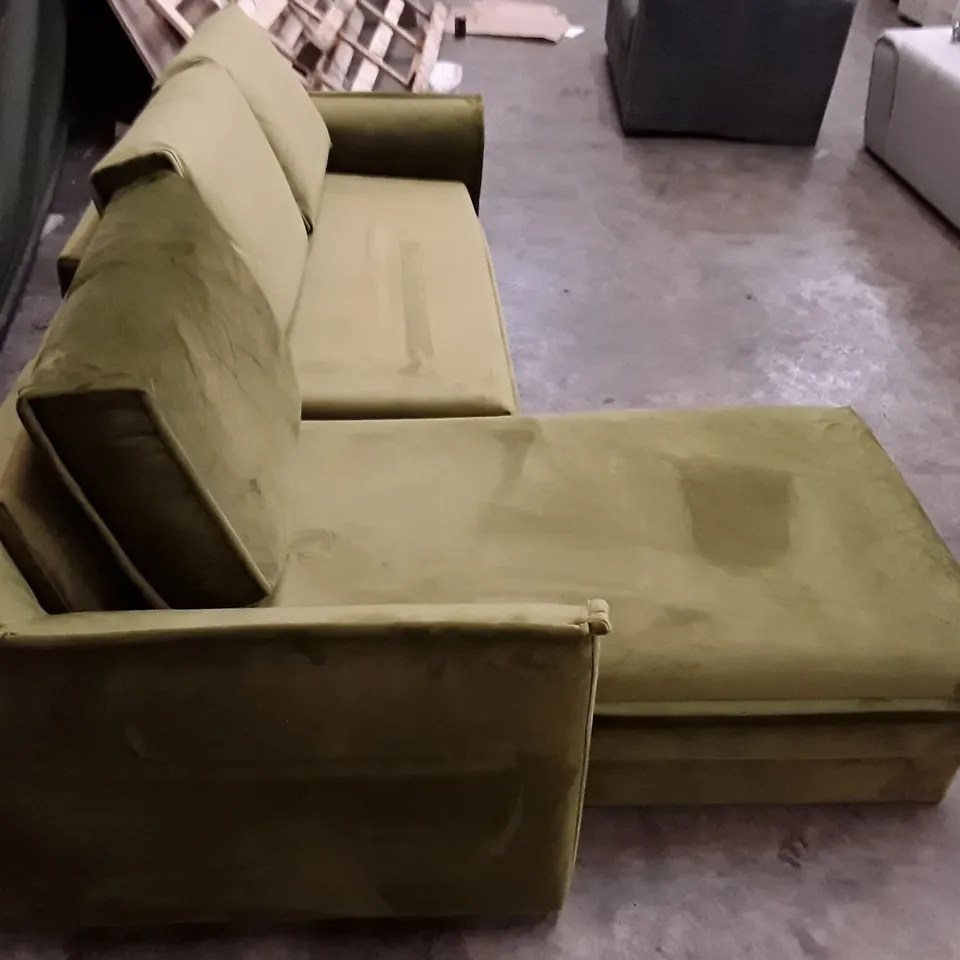 QUALITY DESIGNER CORNER SOFA LHF CHAISE - GREEN VELVET FABRIC 
