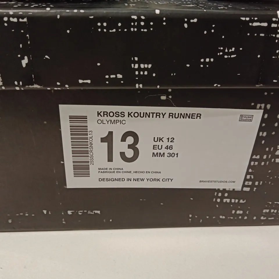 BOXED KROSS KOUNTRY RUNNER OLYMPIC SNEAKERS – UK 13 (EU 46) – BRAVESTUDIO