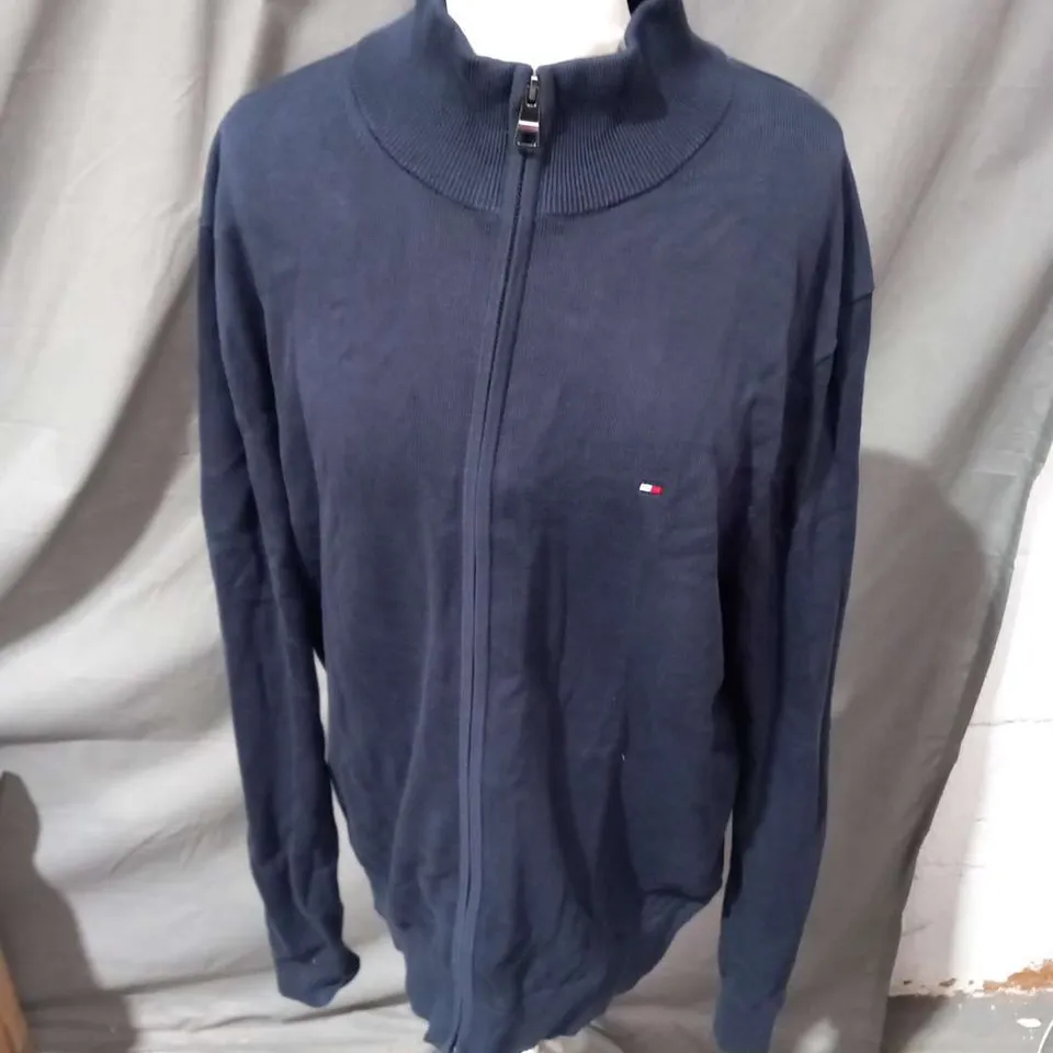 TOMMY HILFIGER ESSENTIAL COTTON ZIP THROUGH DESERT SKY SIZE L