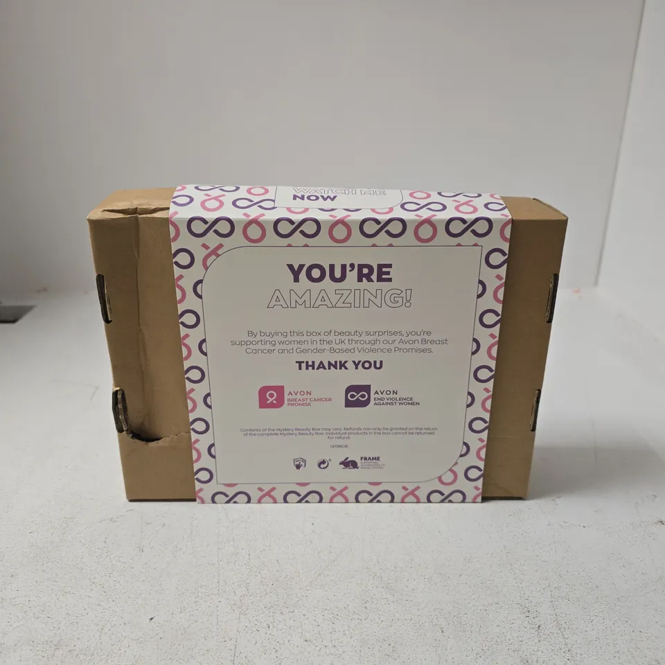 AVON "BEAUTY THAT GIVES BACK" MYSTERY GIFT SET