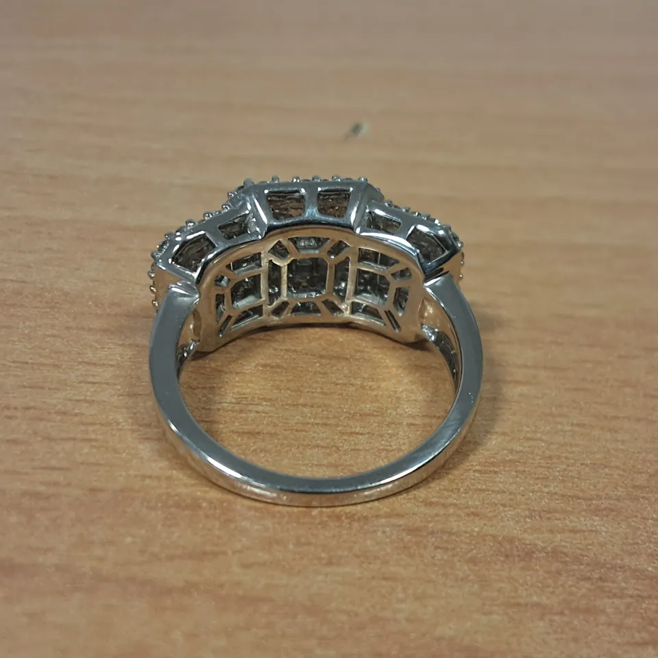 18CT WHITE GOLD DRESS RING SET WITH ROUND & PRINCESS CUT NATURAL DIAMONDS WEIGHING +-2.00CT