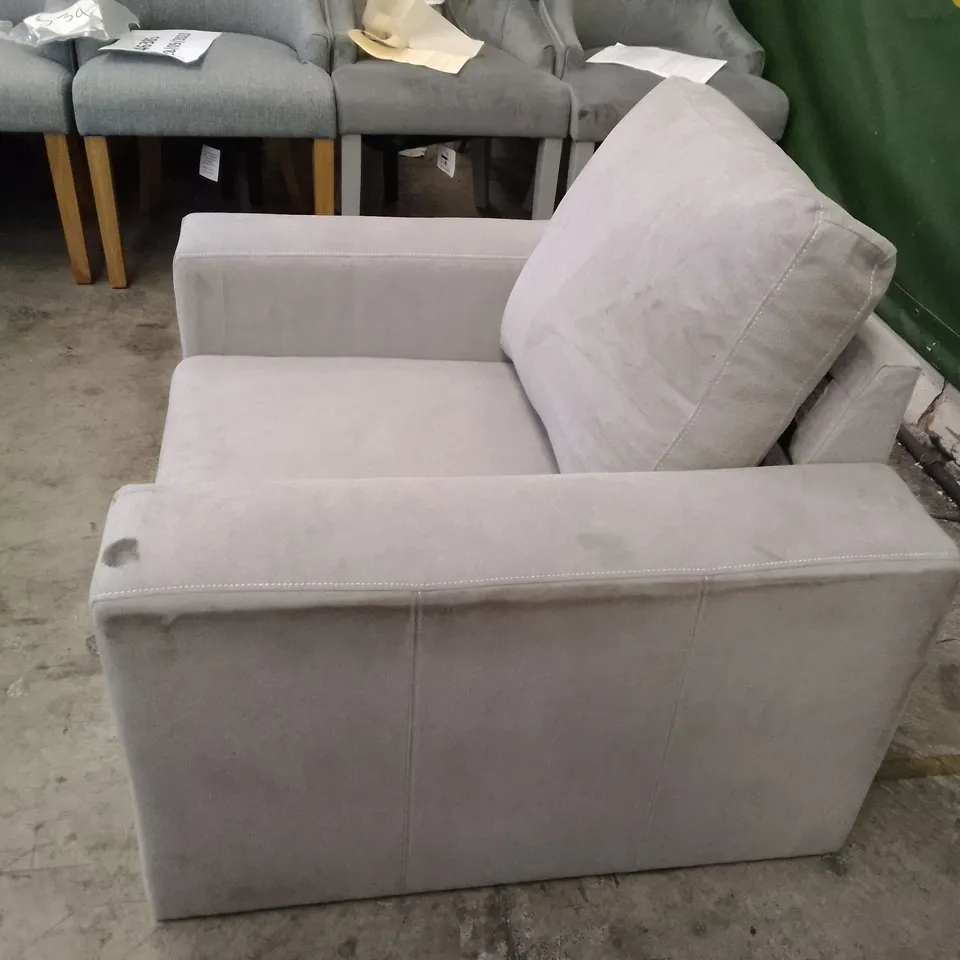 QUALITY DESIGNER ARMCHAIR - LIGHT GREY FABRIC 
