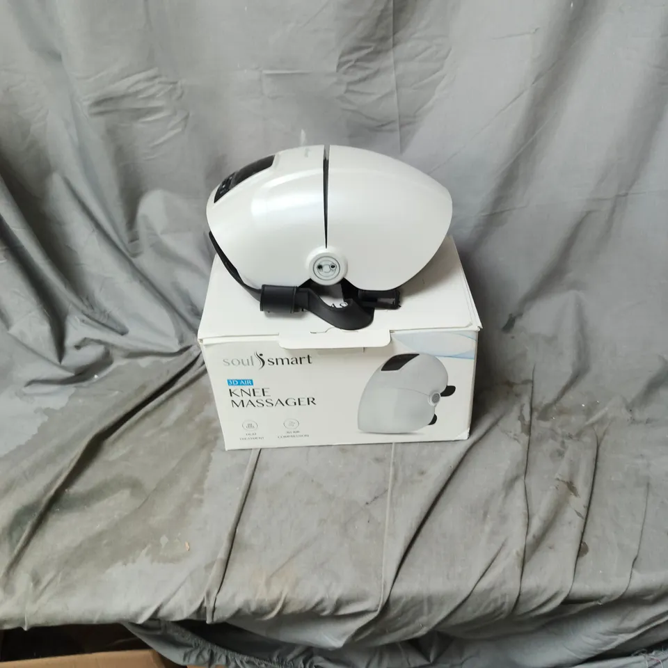 SOULSMART KNEE MASSAGER – WHITE