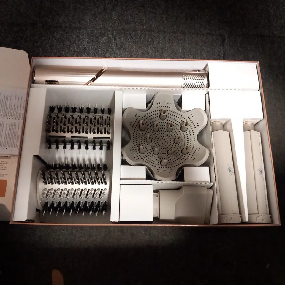 BOXED SHARK FLEX STYLE AIR STYLING AND DRYING SYSTEM