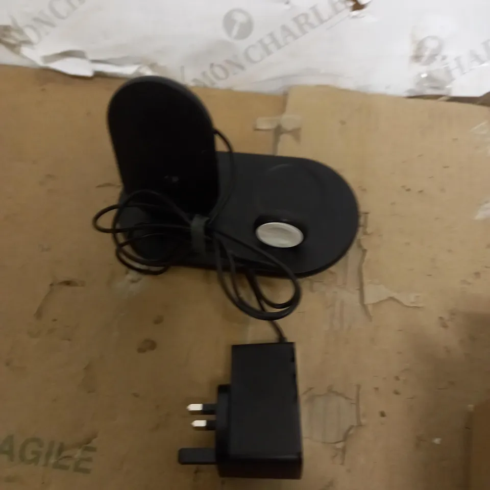 BELKIN 3-1 WIRELESS CHARGER FOR IPHONE