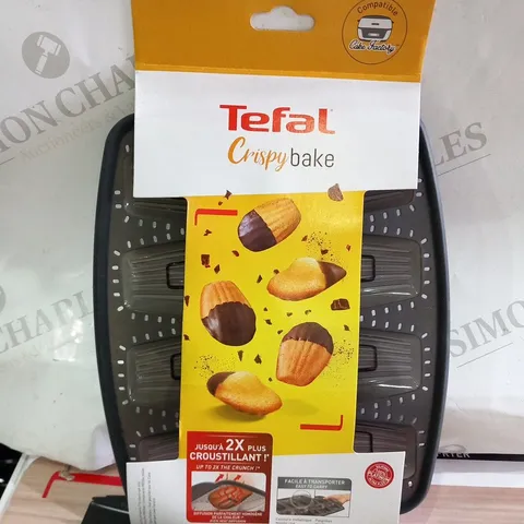 APPROXIMATELY NINE TEFAL CRISPY BAKE 8 MADELINES