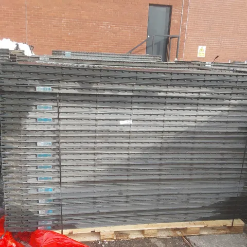 PALLET CONTAINING A LARGE QUANTITY OF SOLAR PANELS 