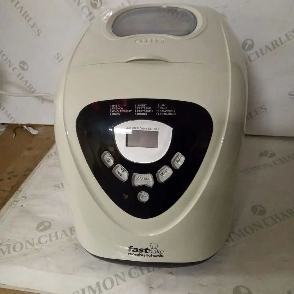 MORPHY RICHARDS FASTBAKE BREADMAKER