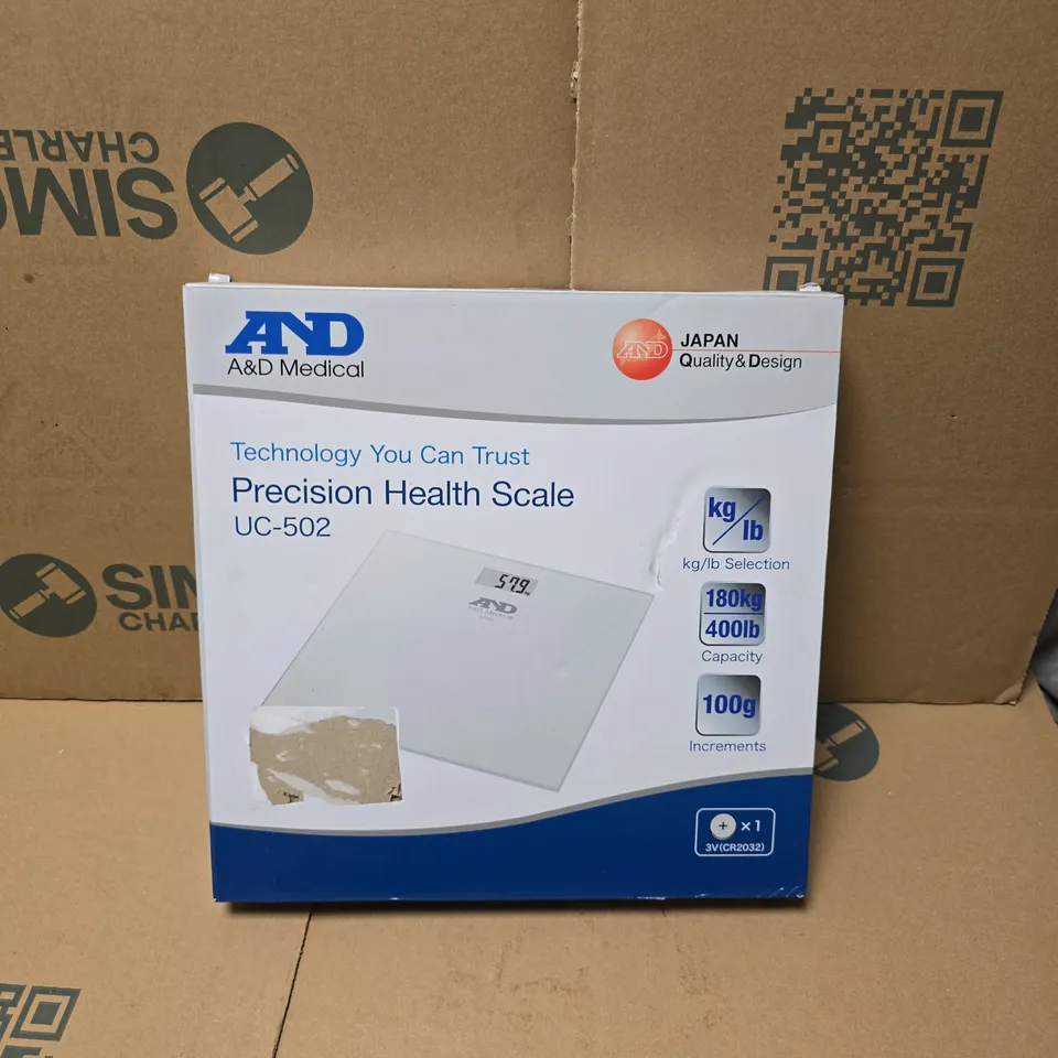 BOXED A&D MEDICAL UC-502 DIGITAL BATHROOM SCALE