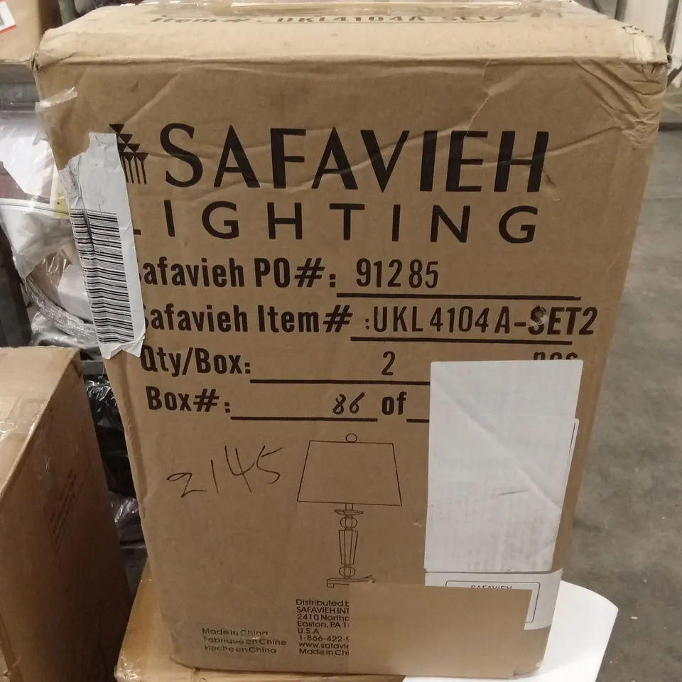 BOXED SAFAVIEH TABLE LAMP (1 BOX)