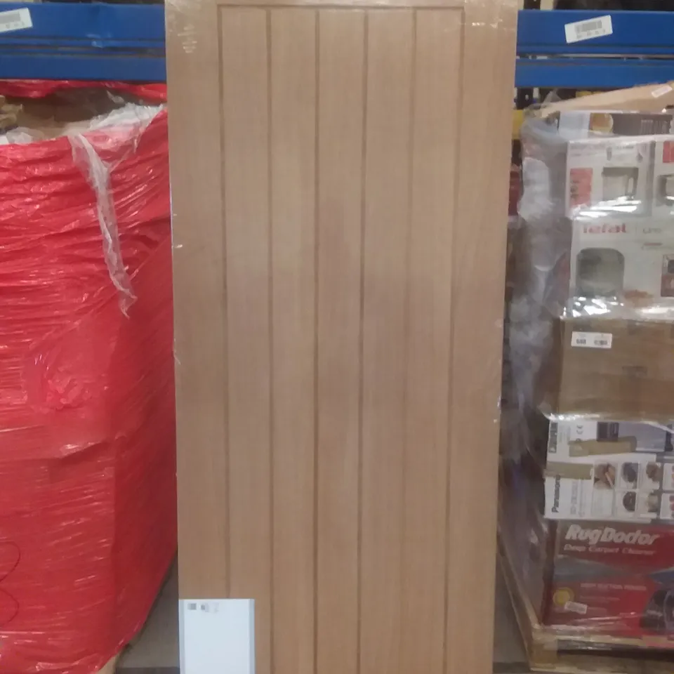 GEOM VERTICAL 3 PANEL OAK VANEER INTERNAL DOOR 1981x762mm