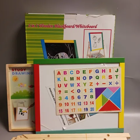 BOXED BHASGNOEO 2-IN-1 WOODEN BLACKBOARD/WHITEBOARD