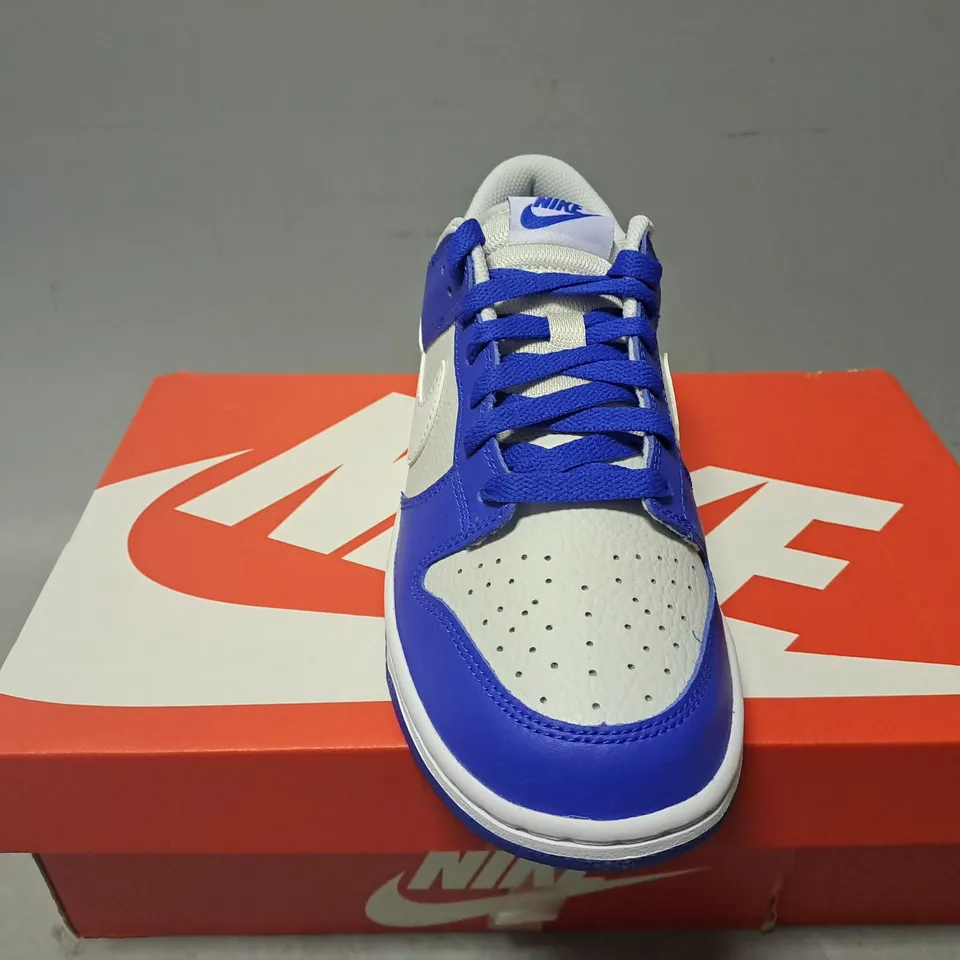 BOXED NIKE DUNK LOW UK 6.5