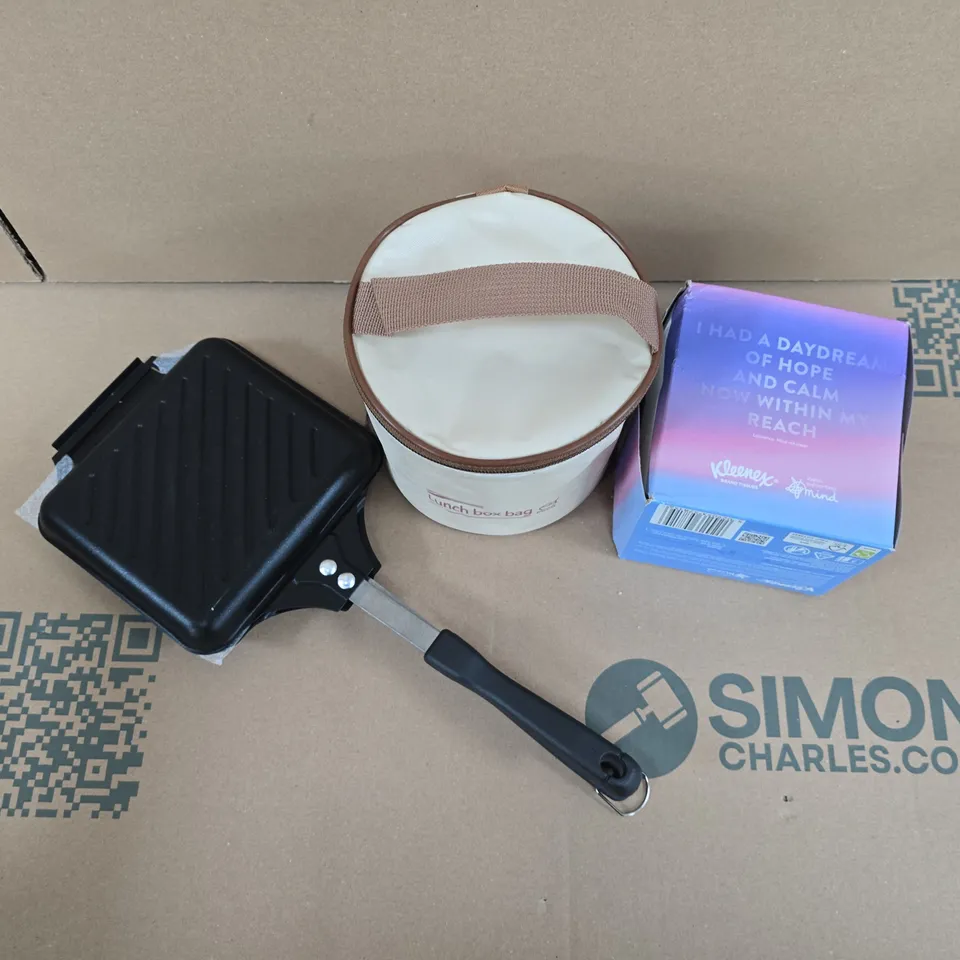 APPROXIMATELY 15 ASSORTED HOUSEHOLD PRODUCTS TO INCLUDE KLEENEX TISSUES, LUNCHBOX BAG, WAFFLE PAN ETC 