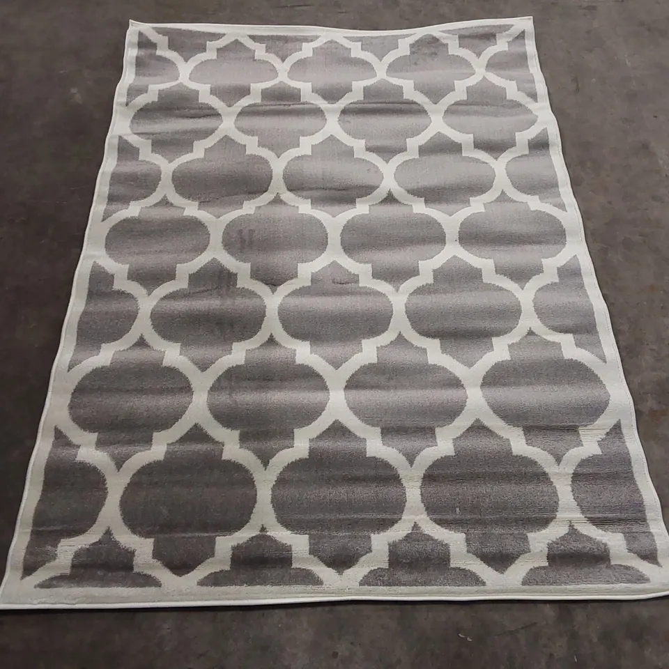 BRAND NEW BAGGED PACO HOME SINAI RUG - 170 x 120cm