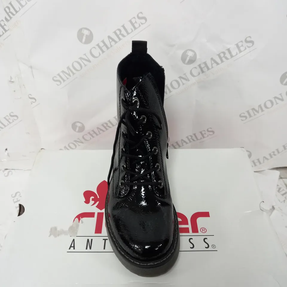 REIKER BLACK LACE UP BOOT SIZE 4- BOXED 