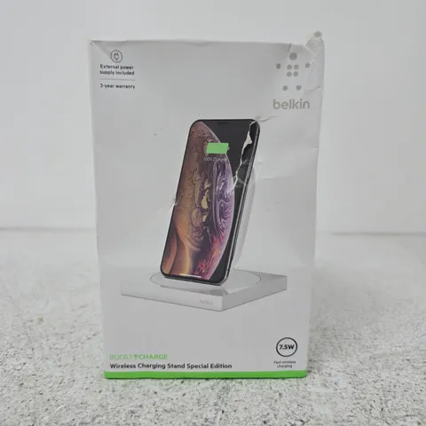 BELKIN BOOSTCHARGE WIRELESS CHARGING STAND SPECIAL EDITION