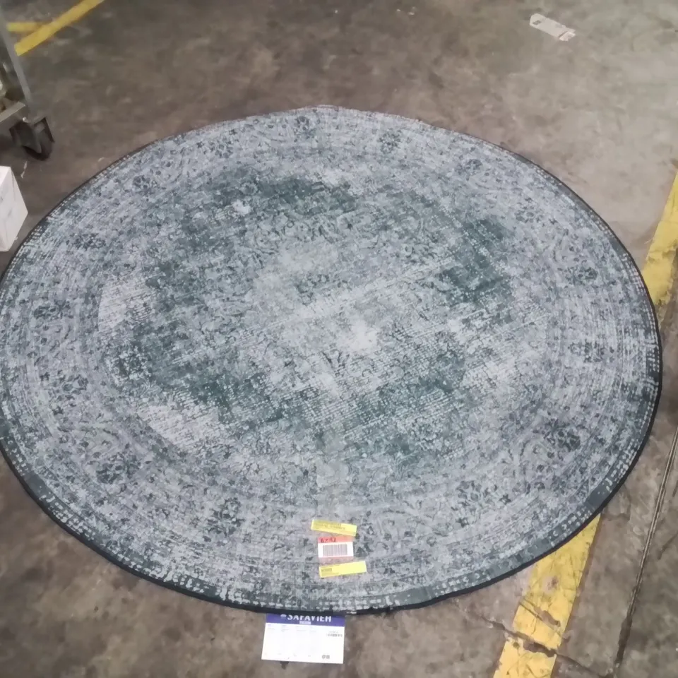 QUALITY DESIGNER AREA RUG - APPROXIMATELY 183 ALL ROUND