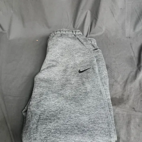 NIKE LOGO CASUAL JOGGERS IN GREY - LARGE