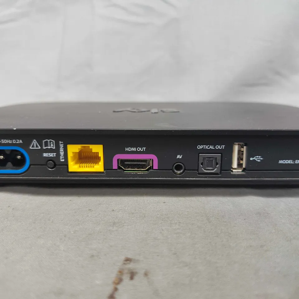 SKY EM150 SET-TOP BOX