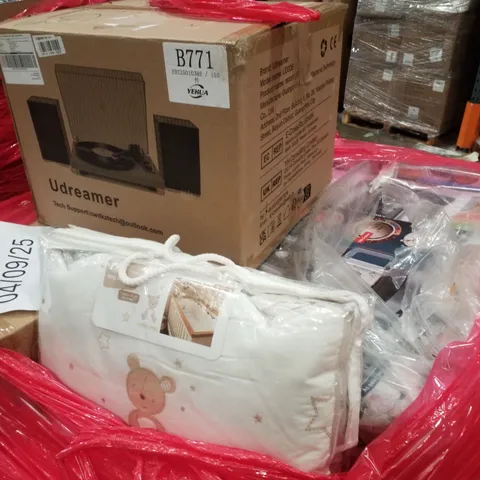 PALLET CONTAINING ASSORTED PRODUCTS INCLUDING VINYL RECORD PLAYER, NINJA 10-IN-1 ICE CREAM AND FROZEN DRINK MAKER & LONG BUMPER