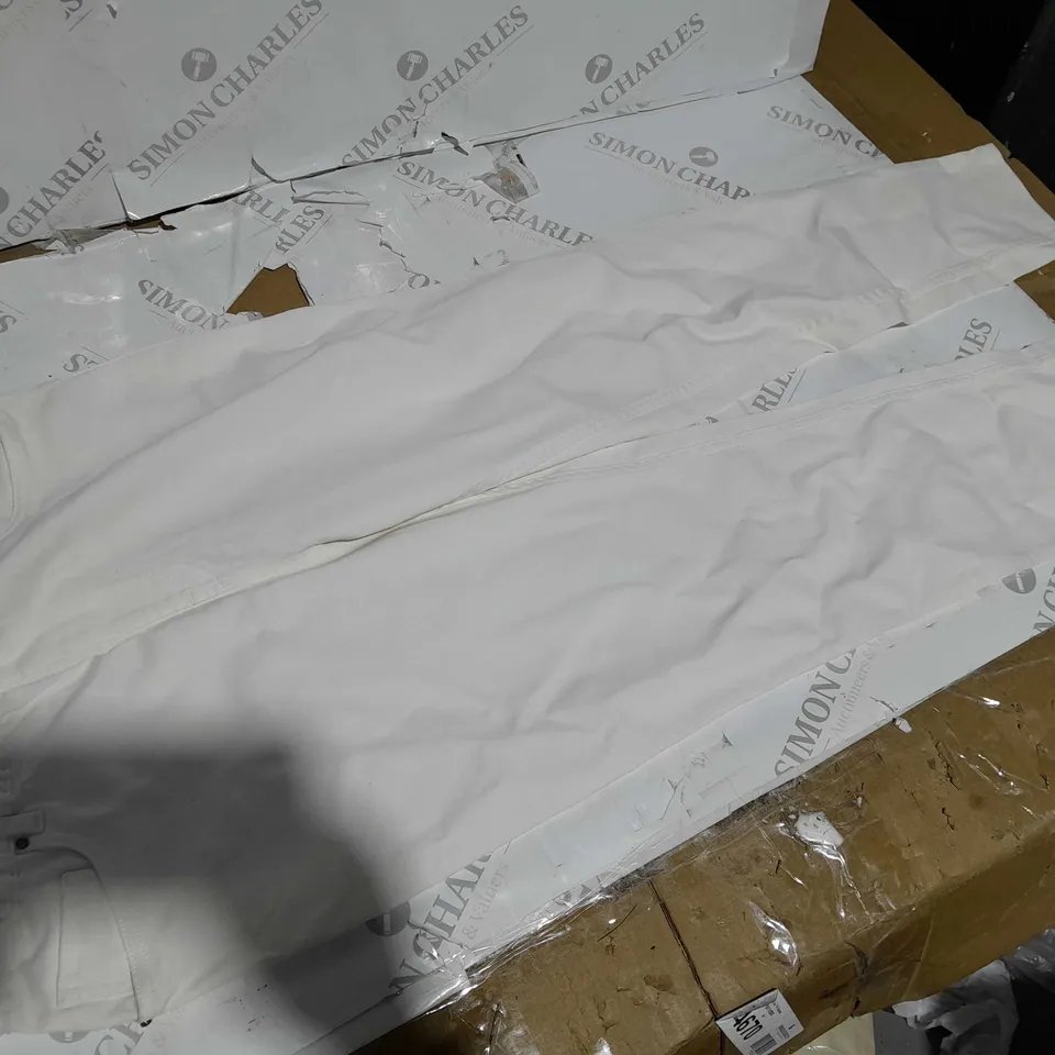 BADGLEY MISCHKA OFF WHITE PANTS STRAIGHT SIZE M