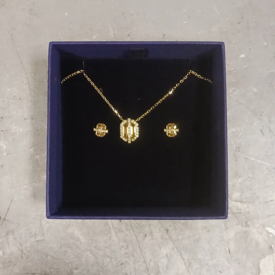 SWAROVSKI TWIN NECKLACE & EARRING SET 