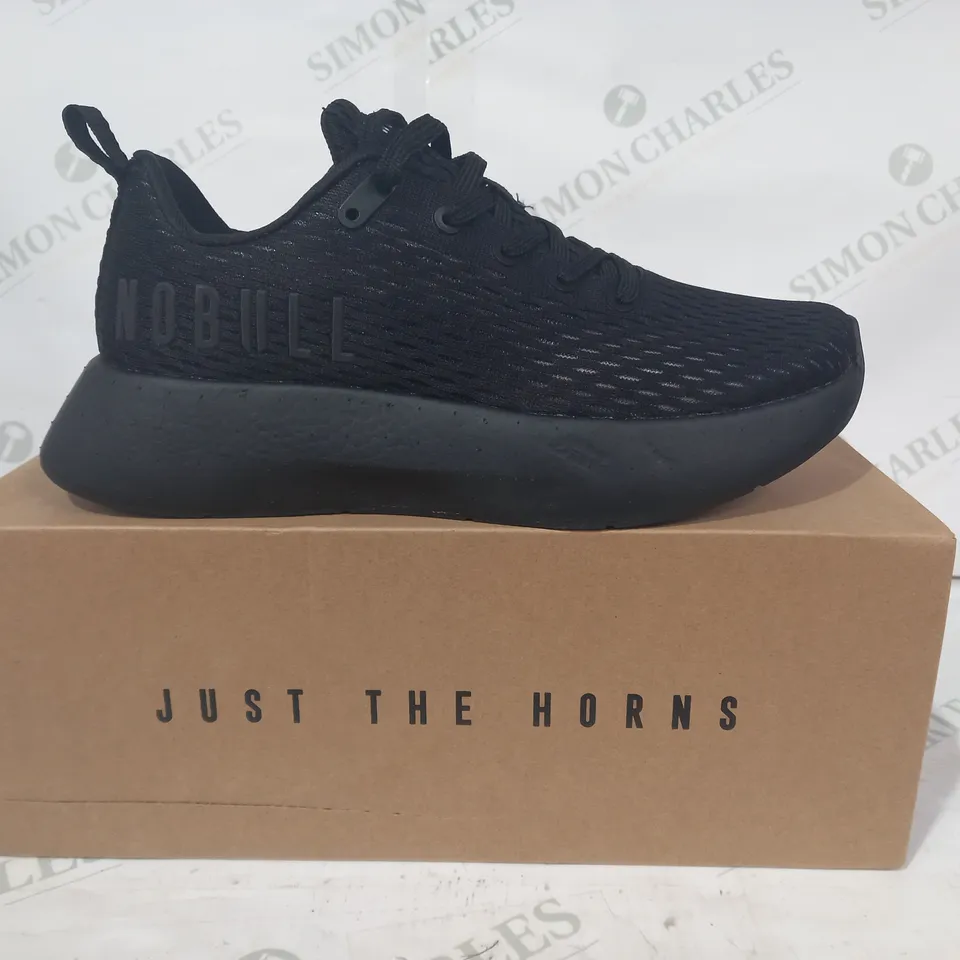 BOXED PAIR OF NOBULL RUNNER+ SHOES IN BLACK UK SIZE 6.5