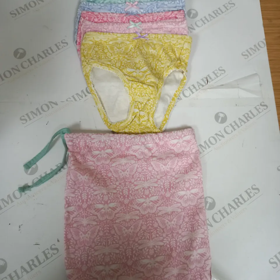 BODEN GIRLS PACK OF 7 COTTON UNDERWEAR SIZE 6-7 YEARS