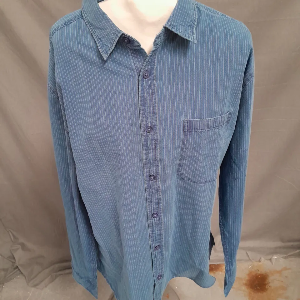 SEASALT CORNWALL MENS AYRE SHIRT IN MID INDIGO STRIPE SIZE L