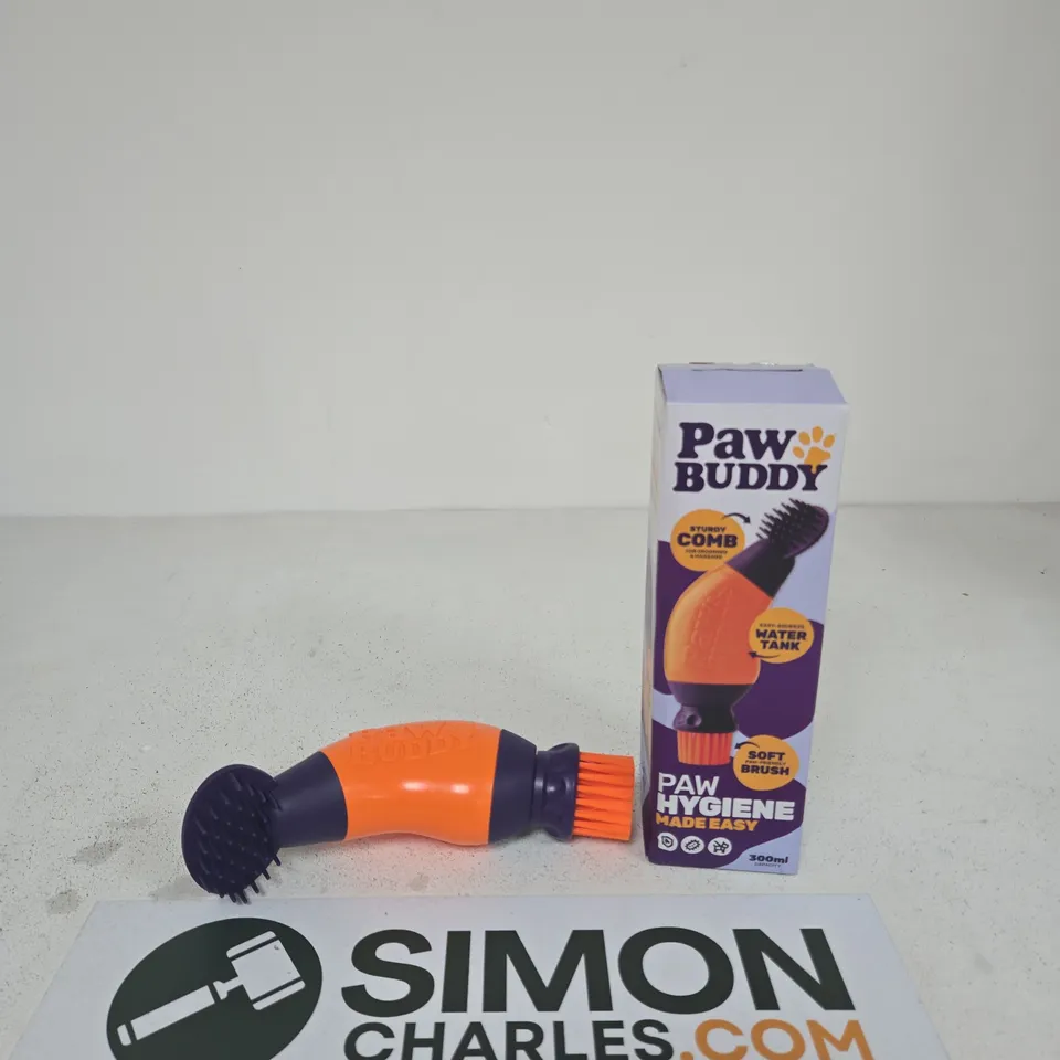 PAW BUDDY PAW HYGIENE GROOMING BRUSH – ORANGE/BLACK (PET)