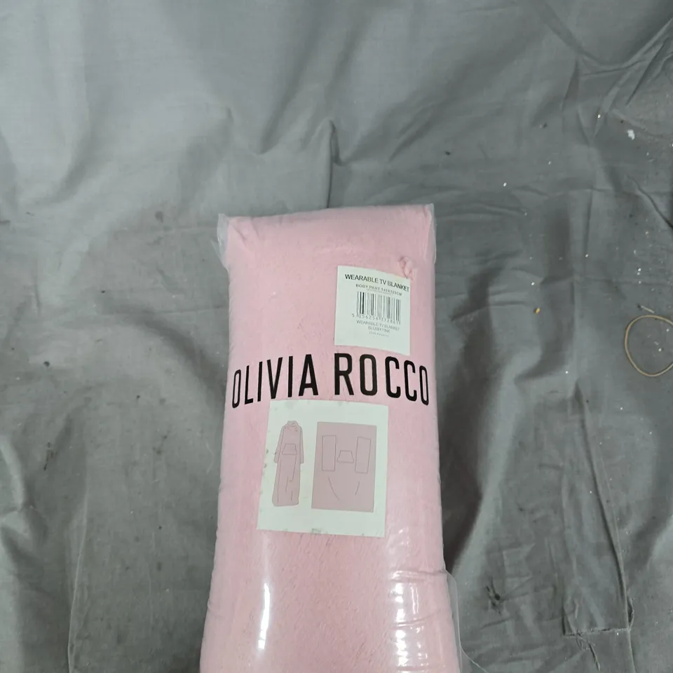 OLIVIA ROCCO WEARABLE TV BLANKET – BLUSH PINK, 140 X 183 CM