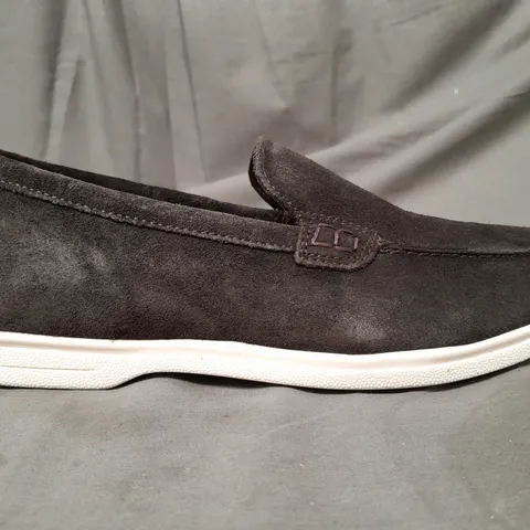BOXED PAIR OF MOSS SUEDE LOAFERS IN BROWN UK SIZE 7