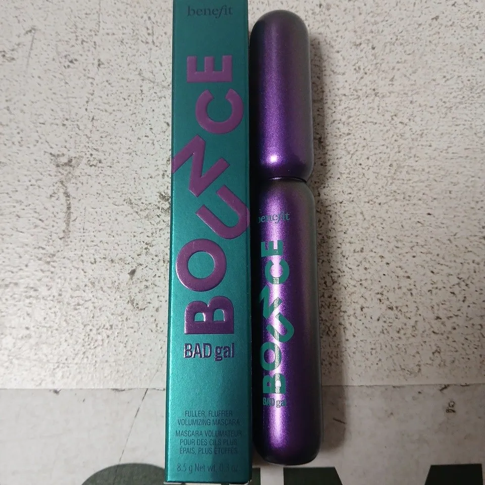BOXED BENEFIT BADGAL BOUNCE MASCARA - PUMP'D UP TEAL