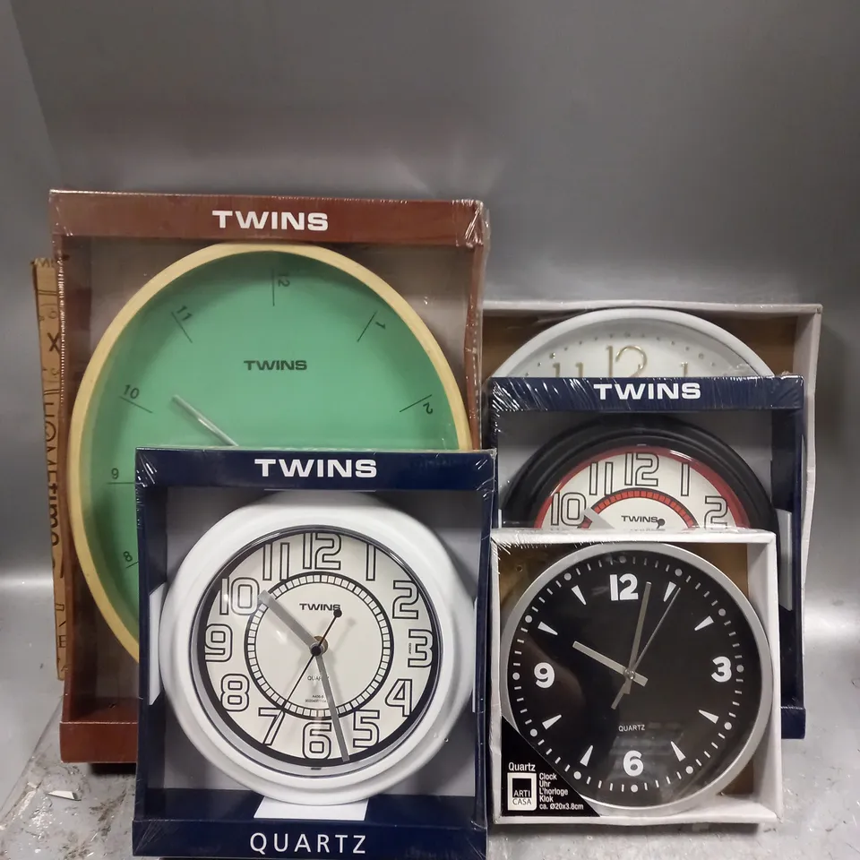 BOX OF APPROXIMATELY 12 ASSORTED SEALED WALL CLOCKS