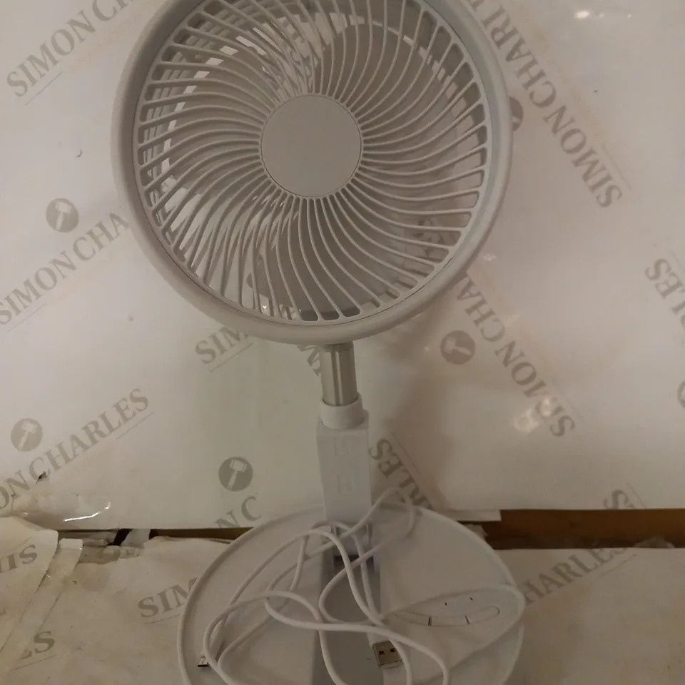 BELL & HOWELL RECHARGEABLE EXTENDABLE DESK & FLOOR FAN, WHITE