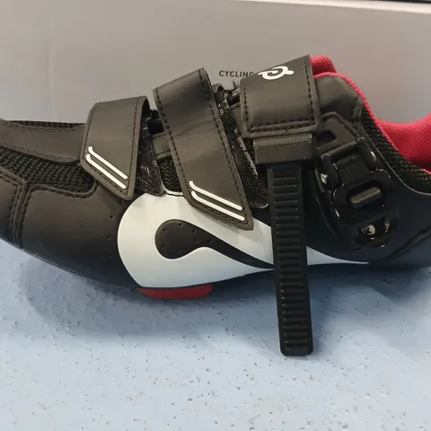 PELOTON CYCLING SHOES – BLACK WITH RED INTERIOR, VELCRO STRAPS USED SIZE 41
