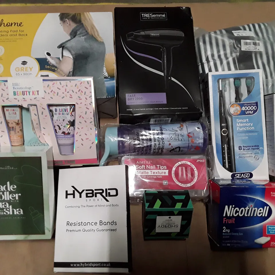 LARGE QUANTITY OF ASSORTED ITEMS TO INCLUDE TRESEMME HAIR DRYER COSI HOME HEATED VEST ELECTRIC TOOTHBRUSH ECT