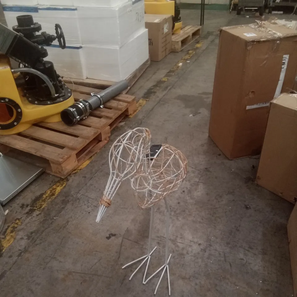 BOXED WIRE LED HERON FIGURE