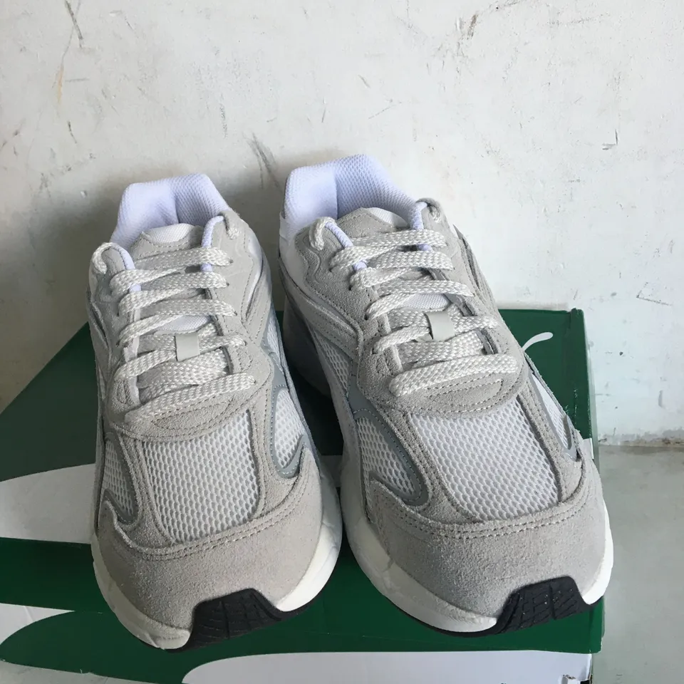 BOXED PAIR OF SIZE 7.5 GREY PUMA TEVERIS NITRO TRAINERS 