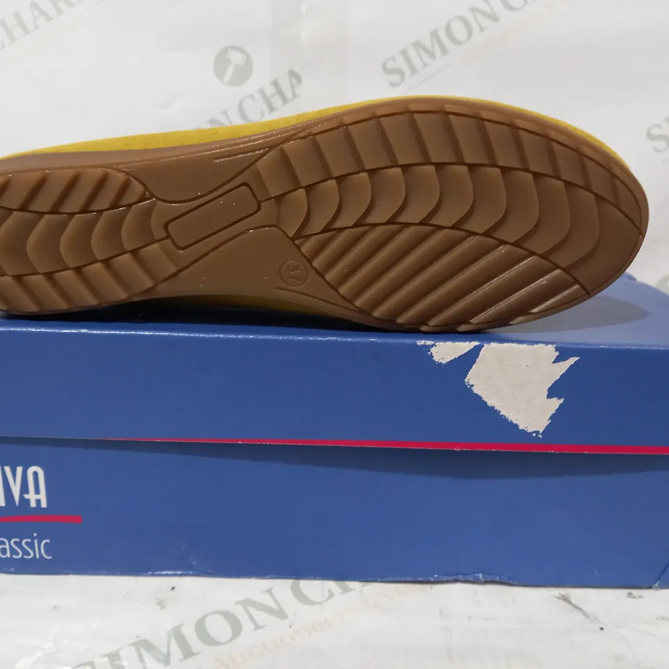 BOXED PAIR OF RIVA ALDONS SLIP-ON SUEDE SHOES IN YELLOW EU SIZE 37